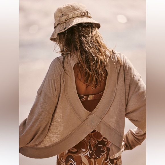 NWOT free people my time layer top open back long sleeve - Picture 1 of 7